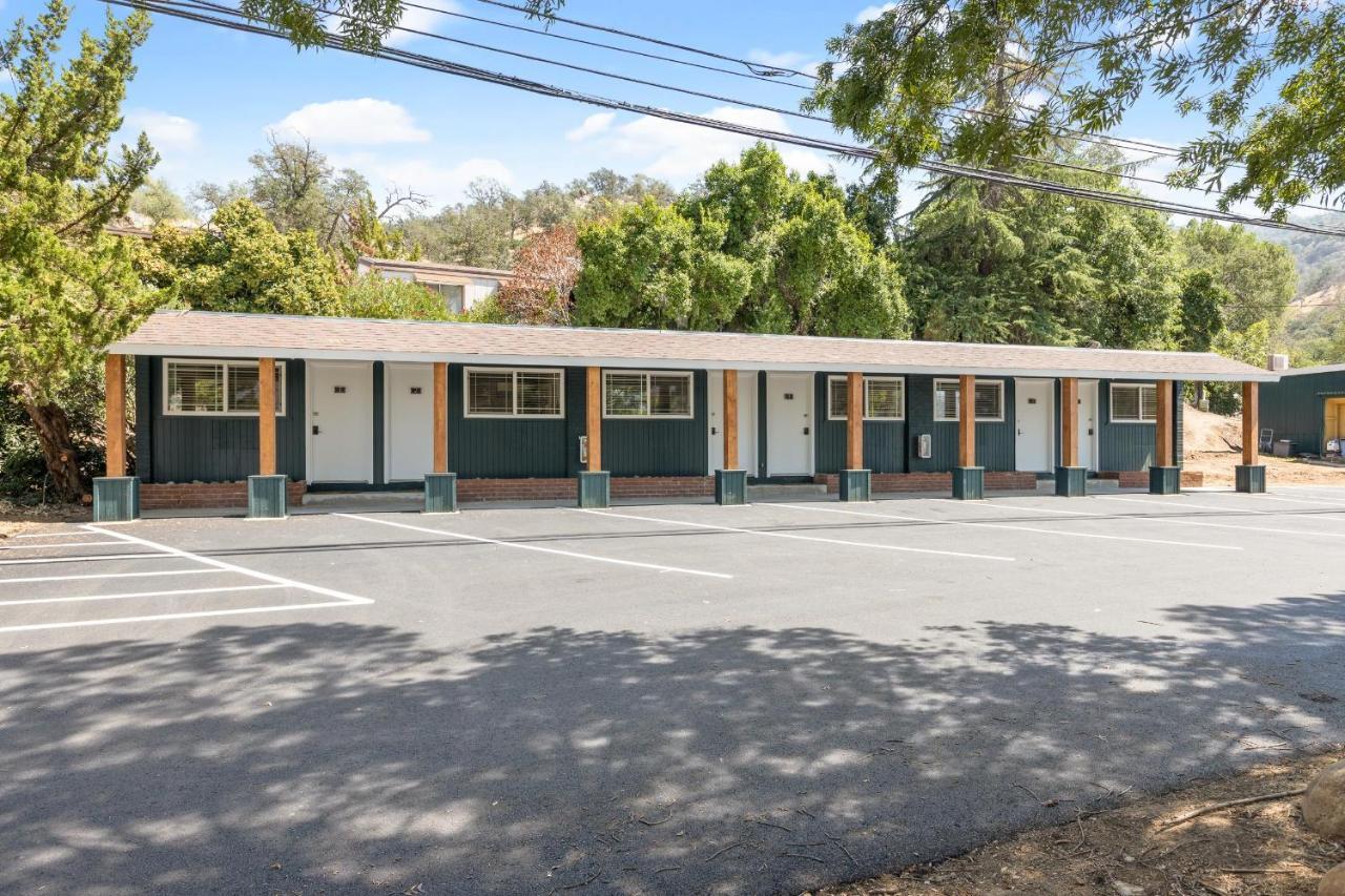 Holiday home The Atwell Sequoia Rm 8 Three Rivers
